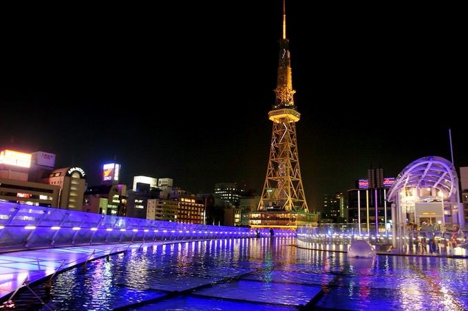 名古屋テレビ塔のライトアップ